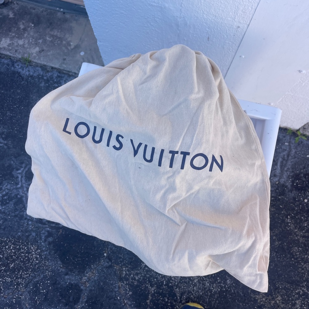 2 times used only original Louis Vuitton